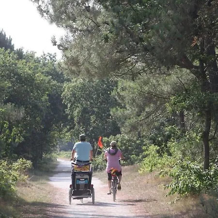 Ruime Familiewoning In 4* Σχόορλ